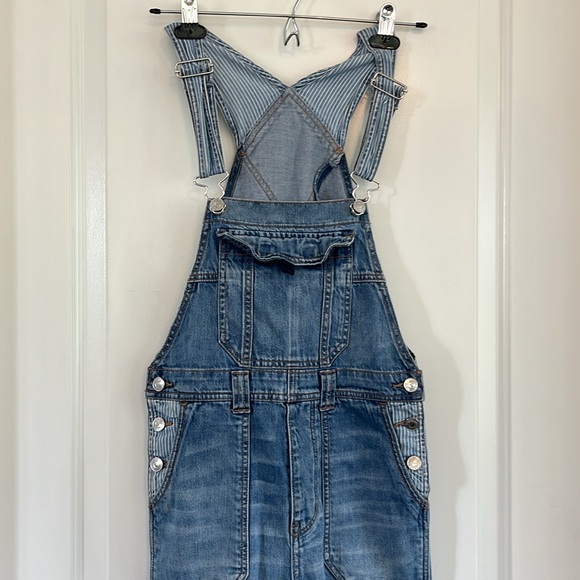 American Eagle distressed 99’s boyfriend denim overall size xs - Picture 3 of 6